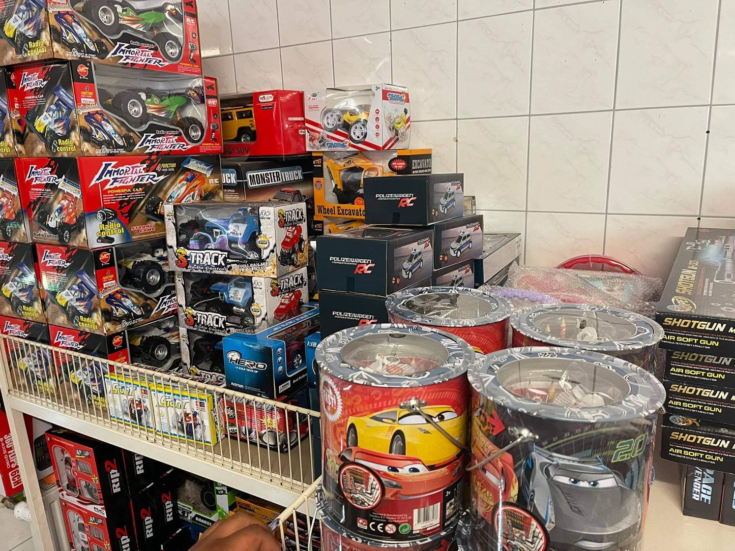 Spielzeug JUNGE Posten Lizenzware, 6-9 Sachen, Überraschung, Paket Neu