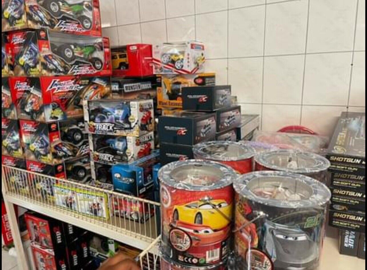 NEU Spielzeug Paket Rest Posten Markenware Für Jungs Neu Ware 25 Bis 40 Teile