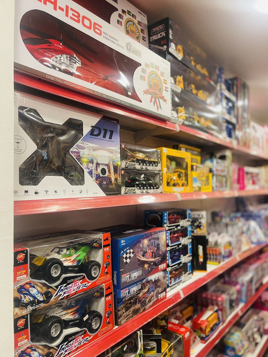 NEU Spielzeug Paket Rest Posten Markenware Für Jungs Neu Ware 25 Bis 40 Teile